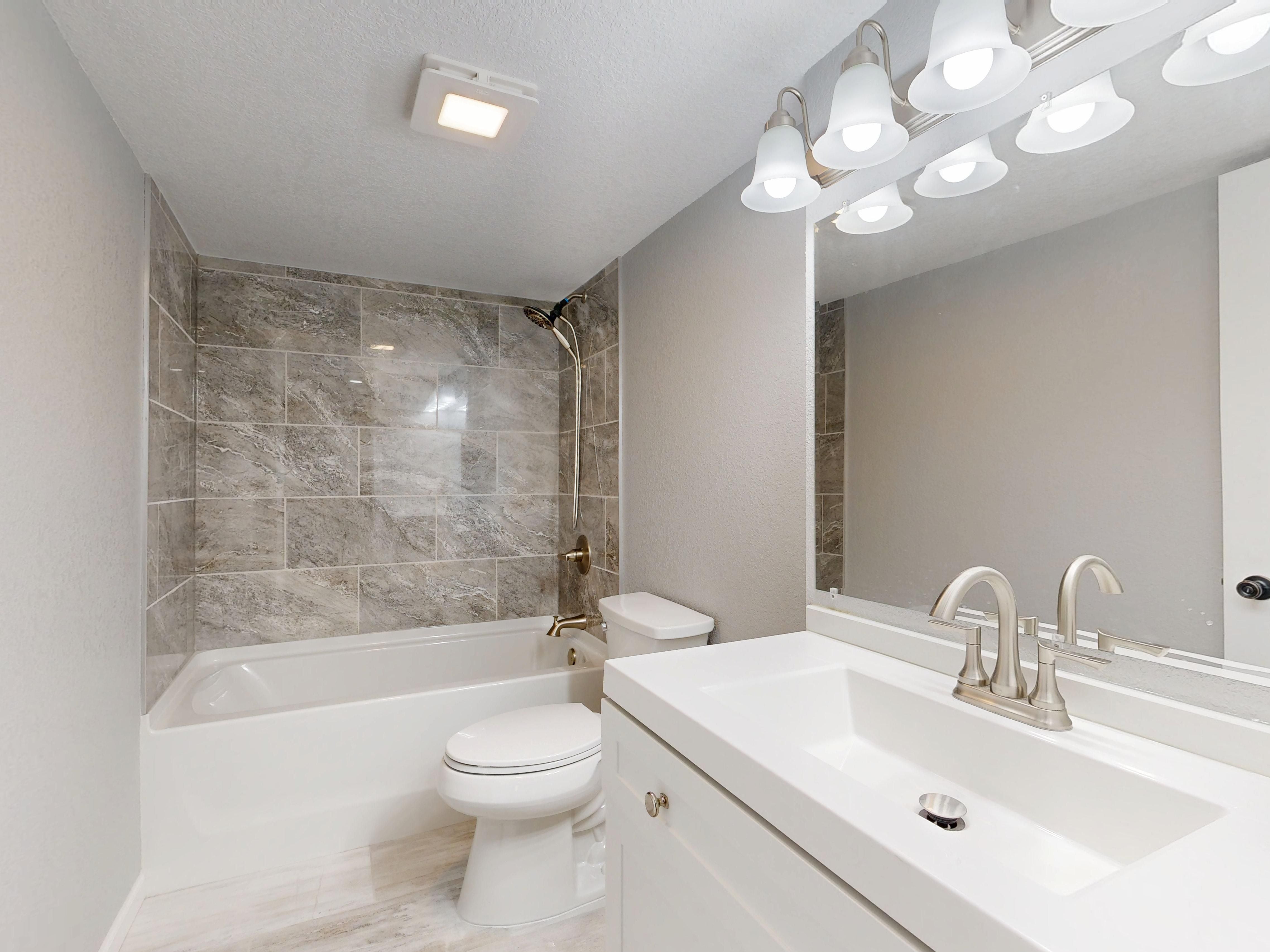 The Most Common Ways Bathtubs Get Damaged on a Jobsite